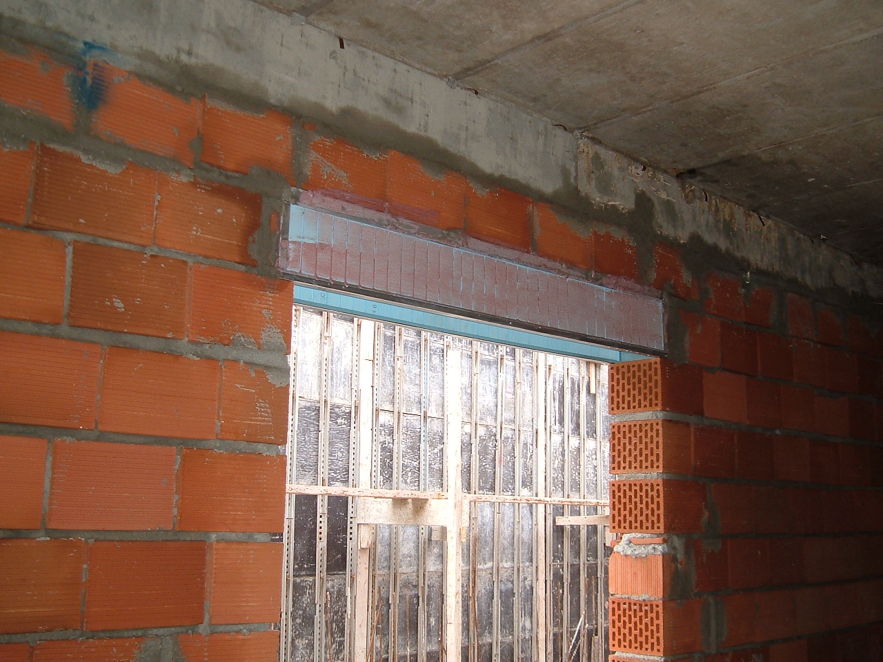 atlas-thermal-hide-shut-2